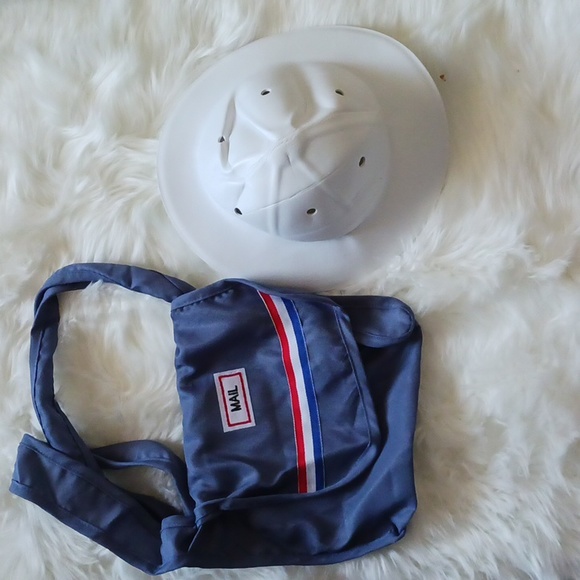 SZ 12/14 Mailcarrier Costume NEW - Picture 5 of 5